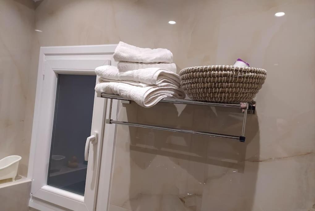 Xenofon'S Cozy Apartment Corfu  Esterno foto